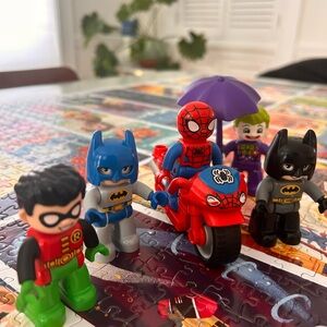 Duplo DC & Marvel Superhero Figurines